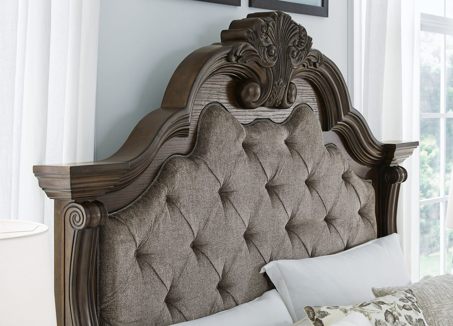 Maylee King Upholstered Bed with Mirrored Dresser